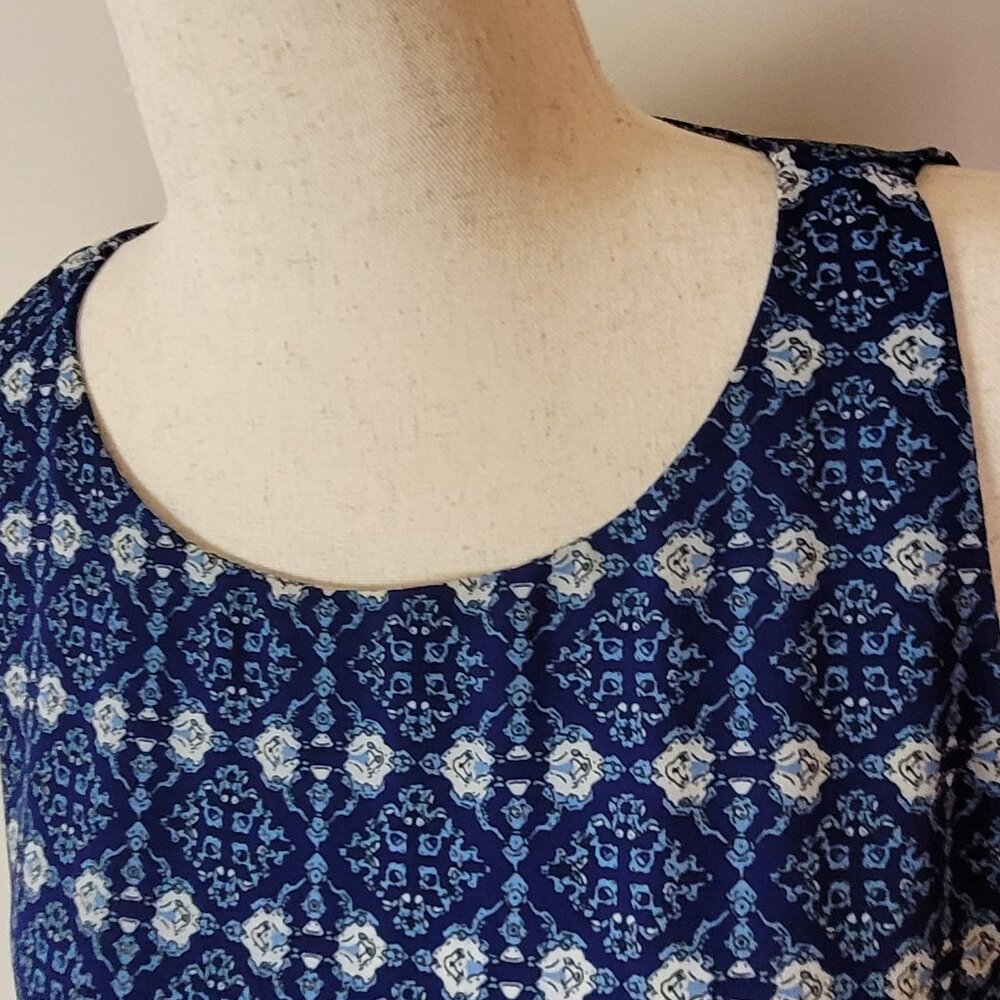 Premise Studio tunic Women's L Sleeveless top blue Layered Geometric floral boho - Picture 8 of 15